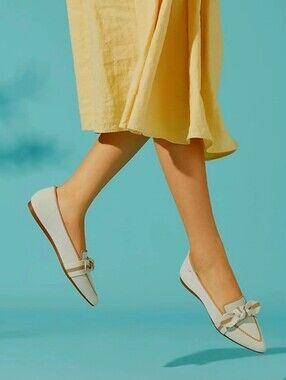 Women's Pointed Toe Bow Loafers